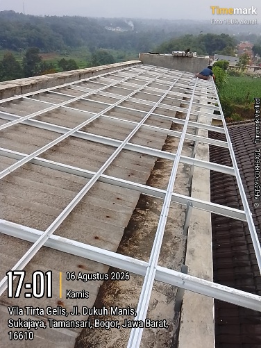 Pekerjaan Perbaikan Atap Menara Masjid