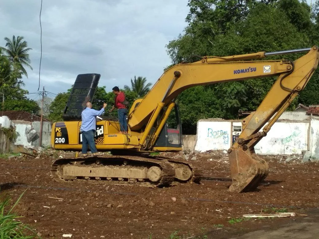 Land clearing untuk perumahan
